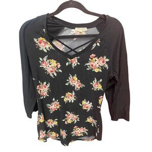 Super soft Floral Shirt, size Medium